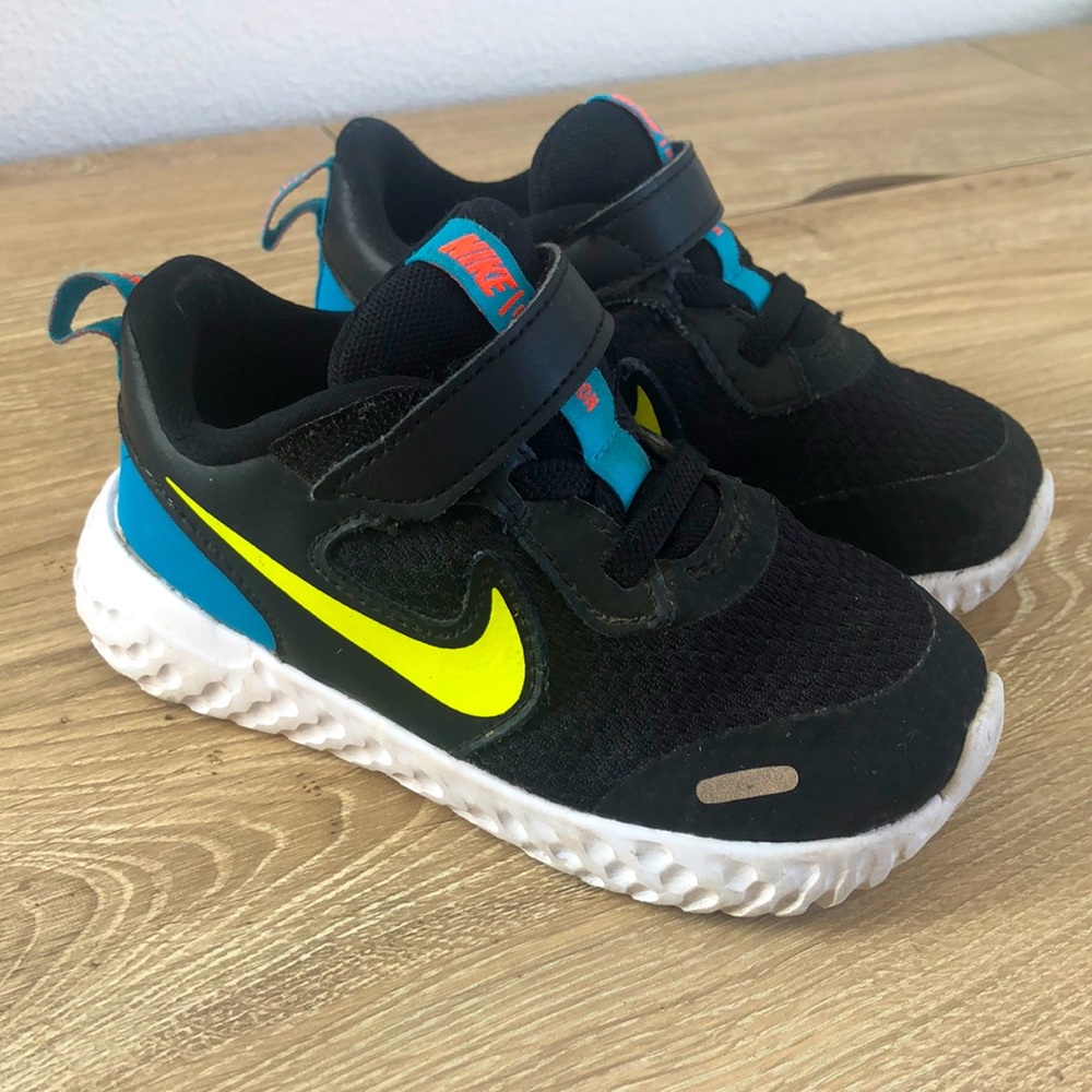 Nike toddler size 8